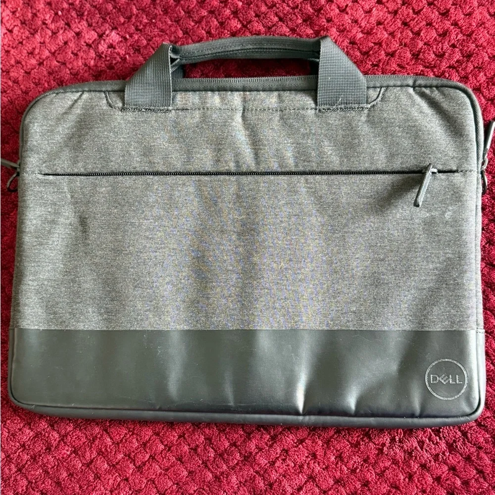 Bag. The Dell Pro 13 sleeve protects your 13-inch laptop